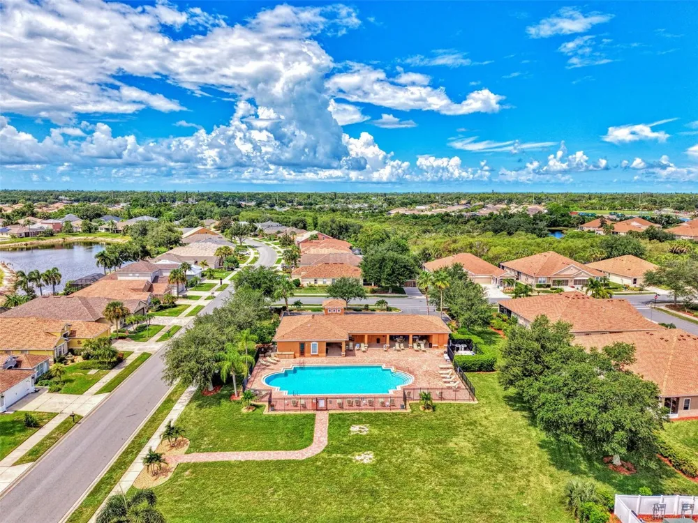 5221 CANYONLAND WAY Venice, FL 34293