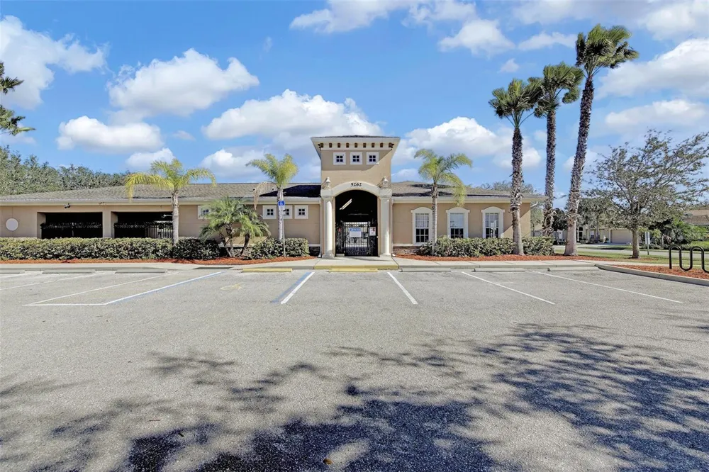 5221 CANYONLAND WAY Venice, FL 34293