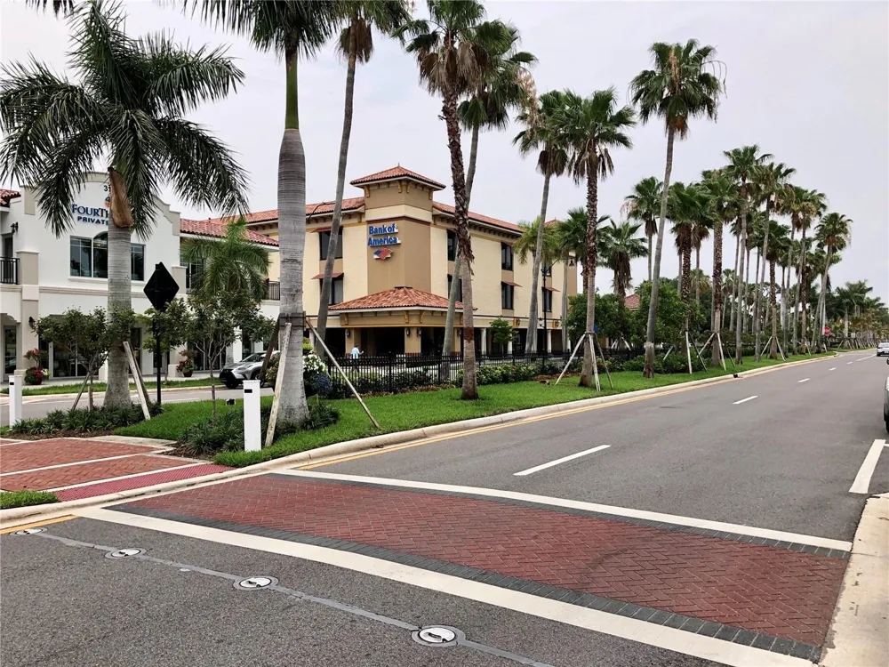 5221 CANYONLAND WAY Venice, FL 34293