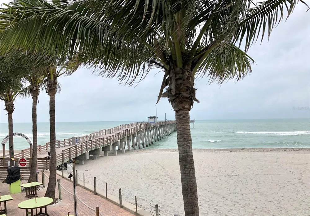 5221 CANYONLAND WAY Venice, FL 34293