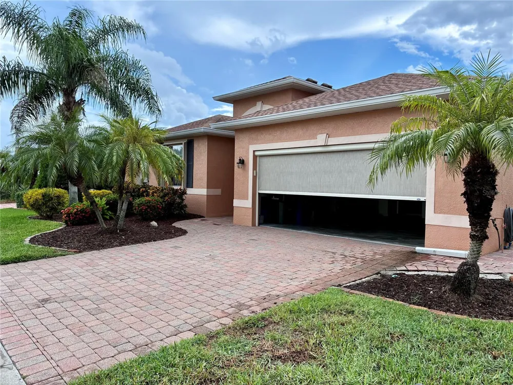 5221 CANYONLAND WAY Venice, FL 34293