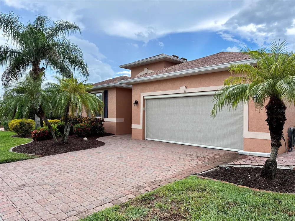 5221 CANYONLAND WAY Venice, FL 34293