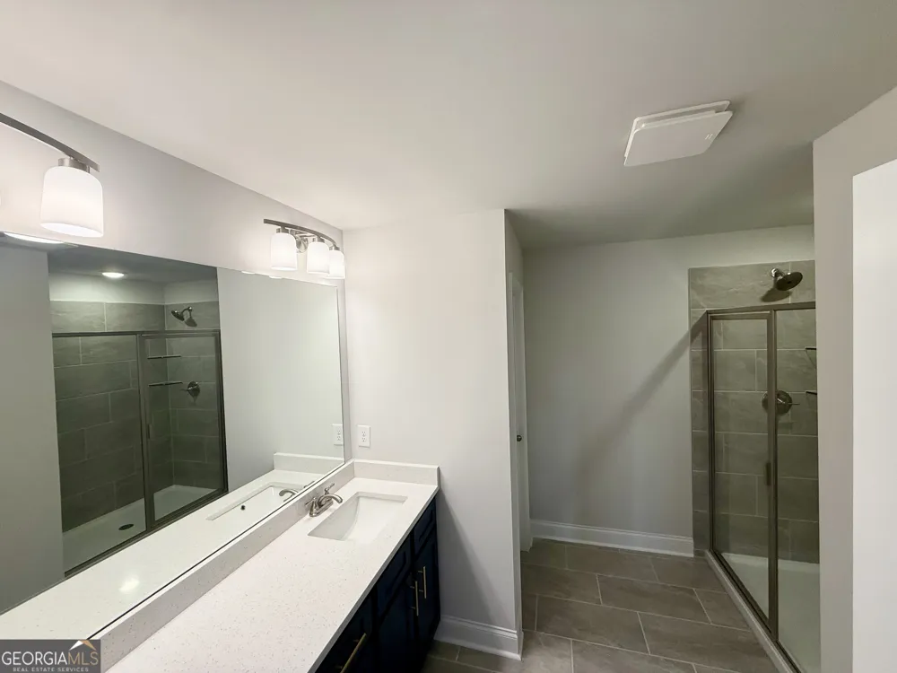 5665 Overview DR Flowery Branch, GA 30542
