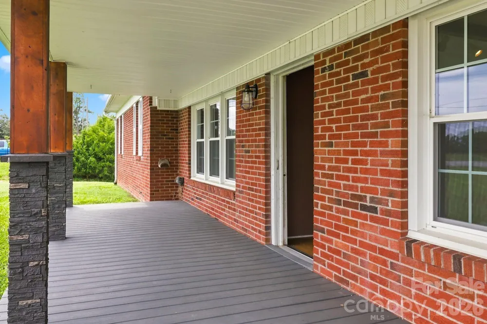 1664 Chase High Road Forest City, NC 28043