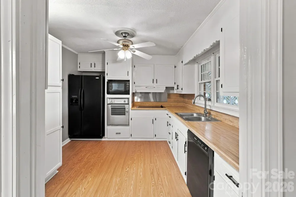 1664 Chase High Road Forest City, NC 28043