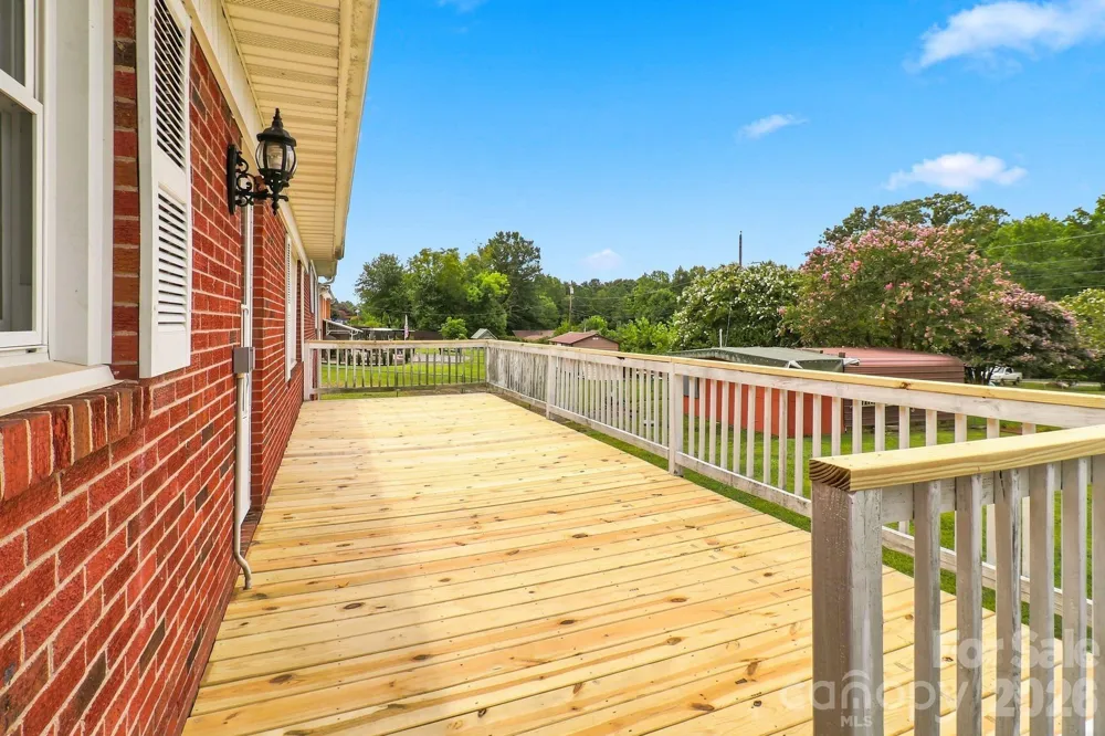 1664 Chase High Road Forest City, NC 28043