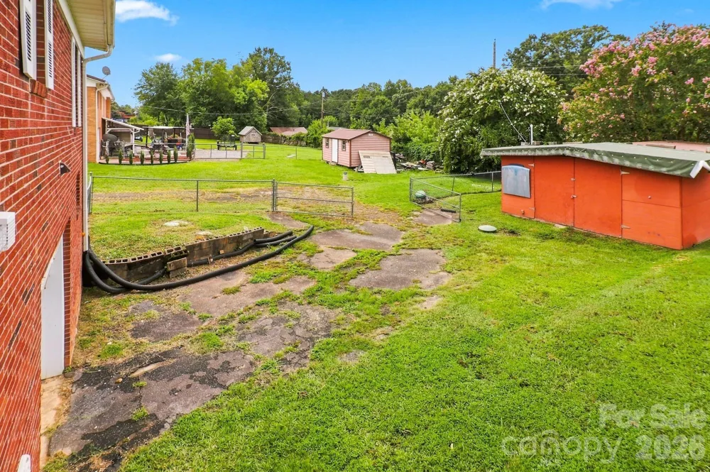 1664 Chase High Road Forest City, NC 28043