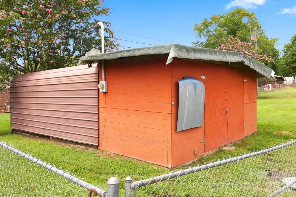 1664 Chase High Road Forest City, NC 28043