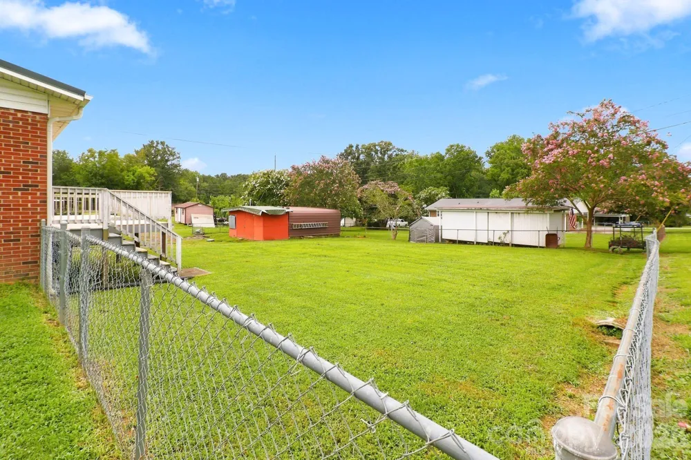 1664 Chase High Road Forest City, NC 28043