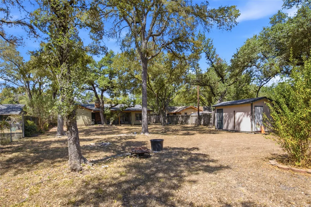 13319 Water Oak Lane Austin, TX 78729