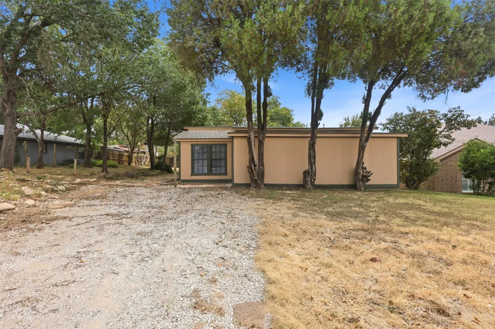 7513 Foster Drive Lake Worth, TX 76135