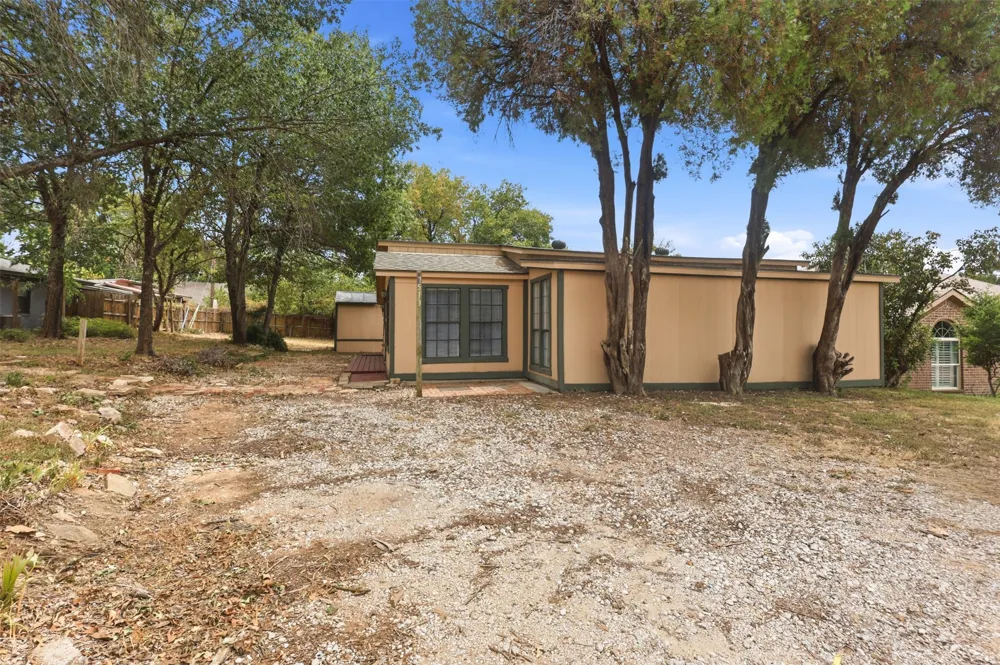 7513 Foster Drive Lake Worth, TX 76135