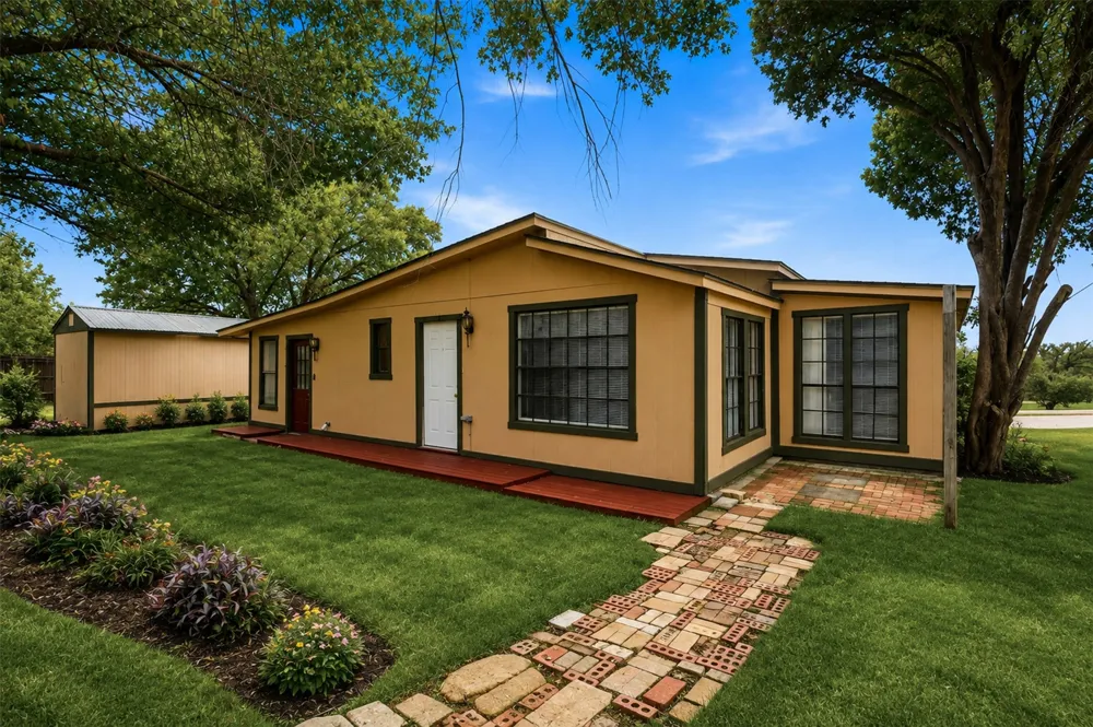 7513 Foster Drive Lake Worth, TX 76135