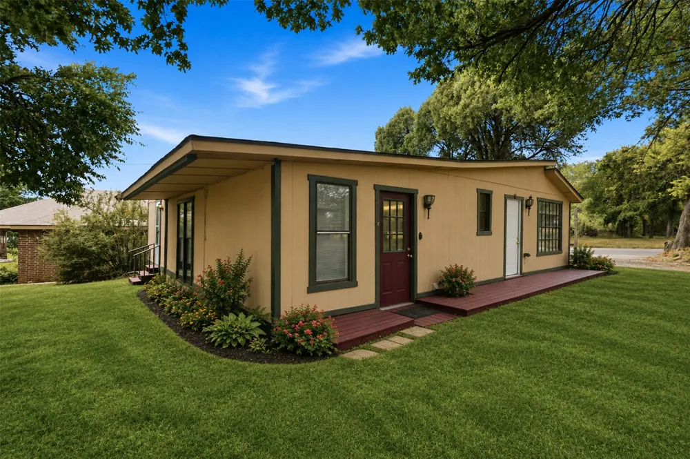 7513 Foster Drive Lake Worth, TX 76135