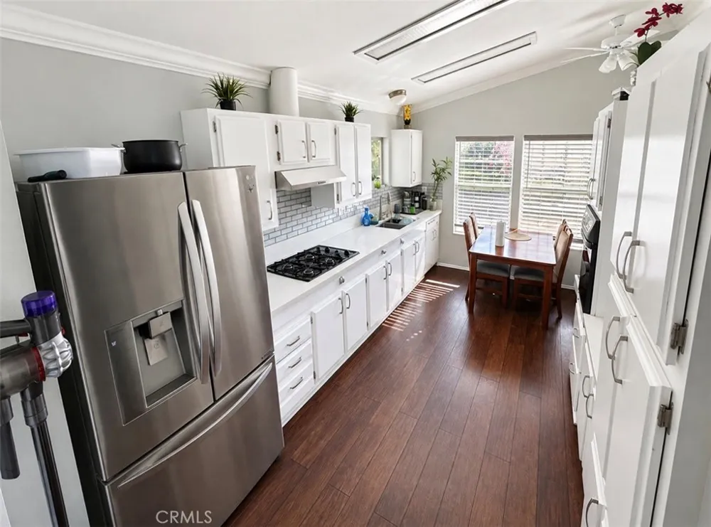 27361 Sierra Highway #159 Canyon Country, CA 91351
