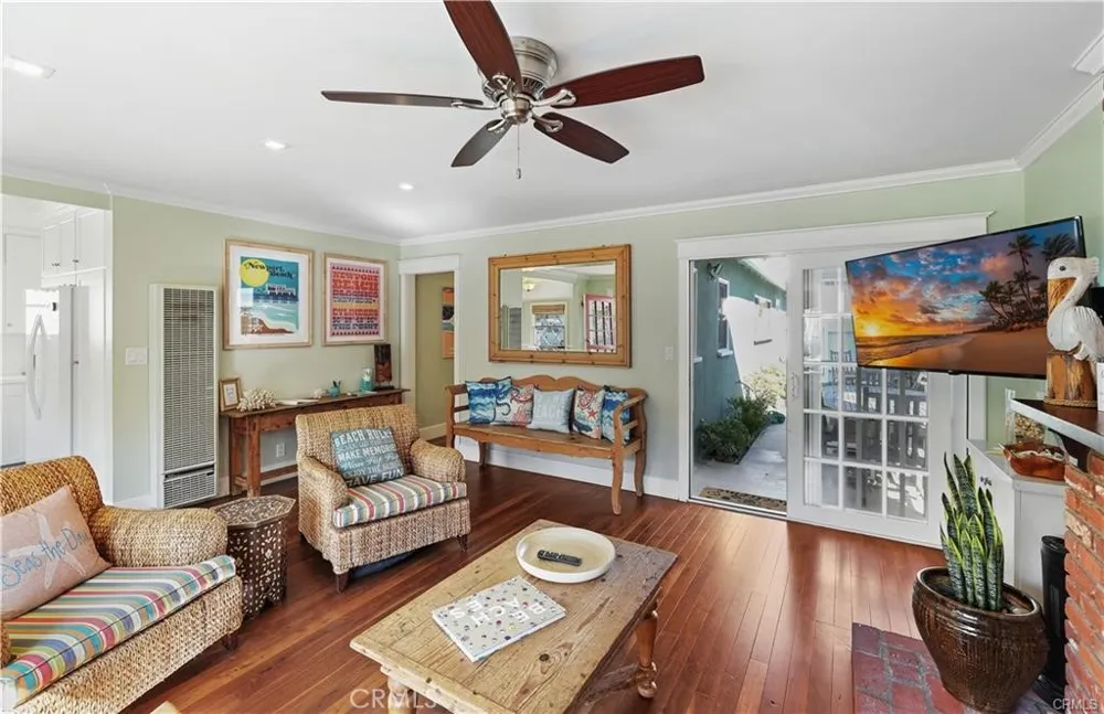 2156 E Ocean Newport Beach, CA 92661