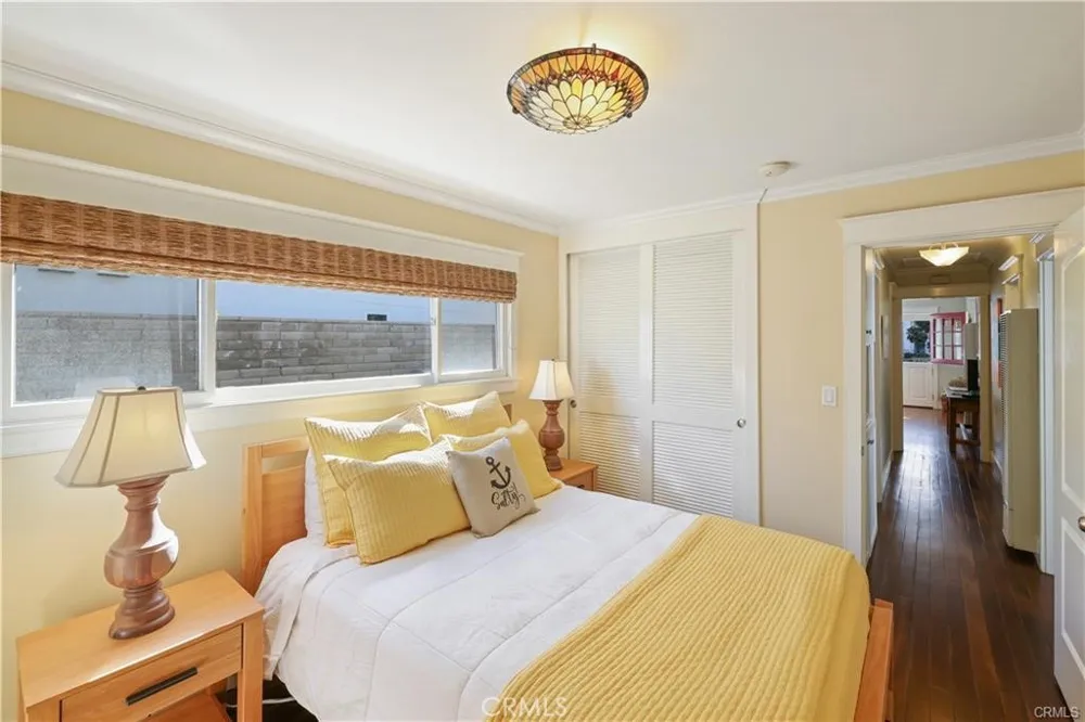 2156 E Ocean Newport Beach, CA 92661