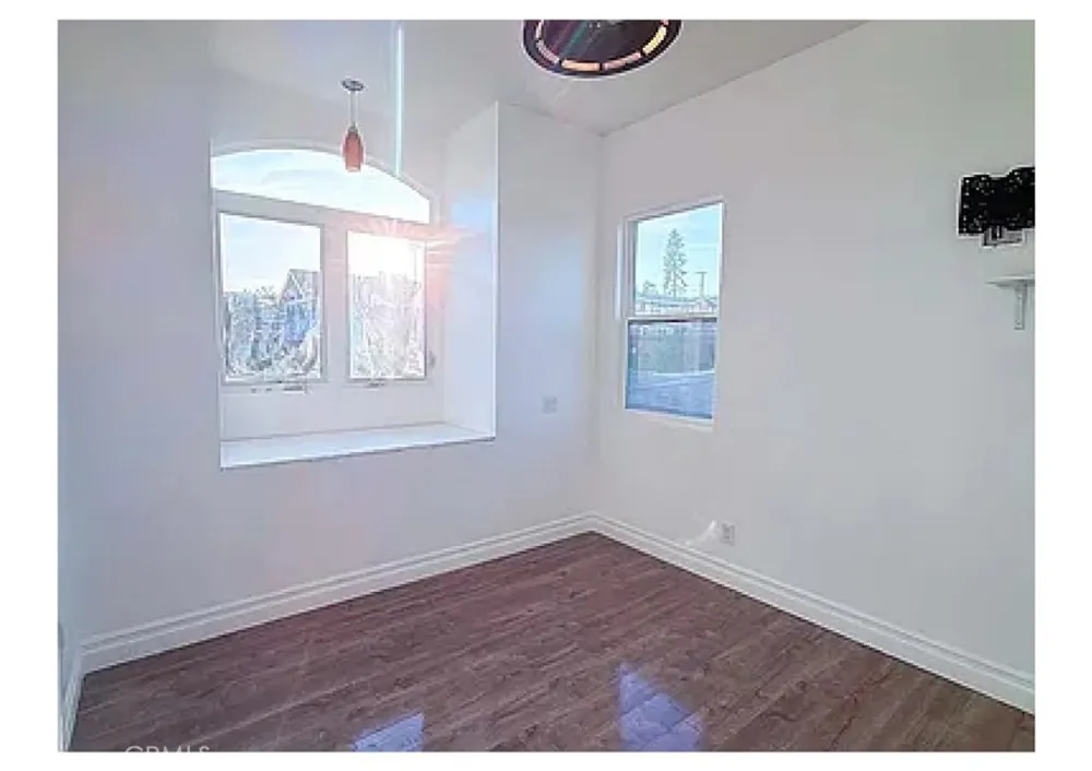 19462 Harding Huntington Beach, CA 92646
