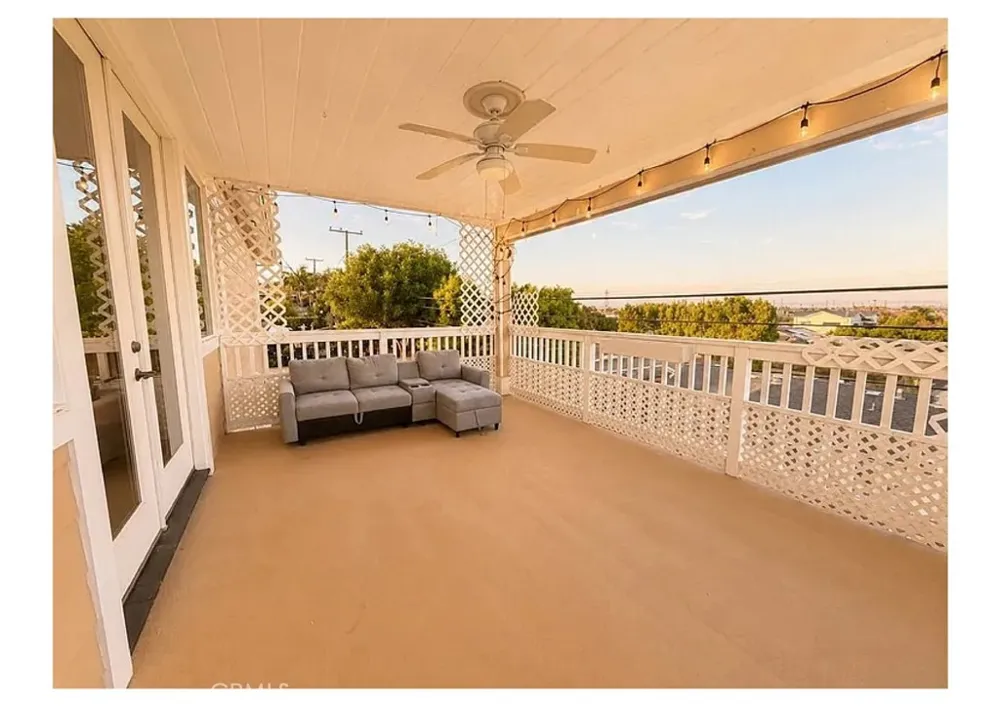 19462 Harding Huntington Beach, CA 92646