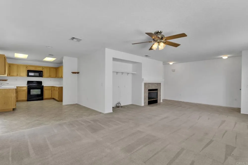 13523 Merry Oaks Victorville, CA 92392