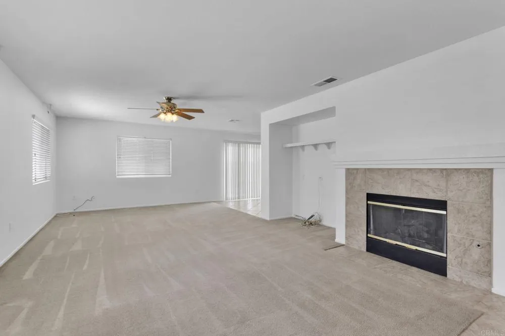13523 Merry Oaks Victorville, CA 92392
