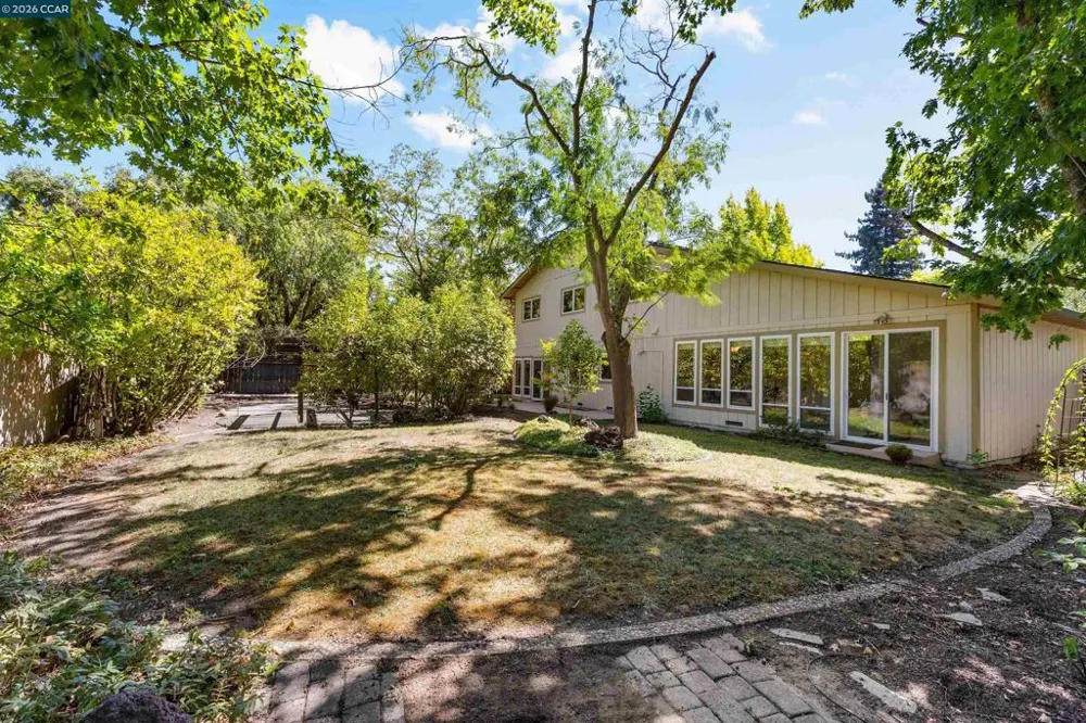 7 Leeds Ct Danville, CA 94526