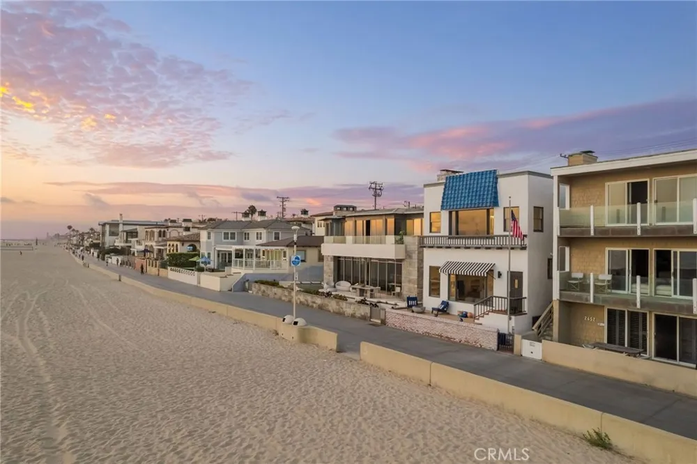 2654 The Strand Hermosa Beach, CA 90254