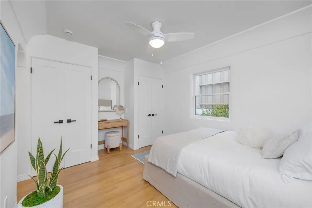 2654 The Strand Hermosa Beach, CA 90254