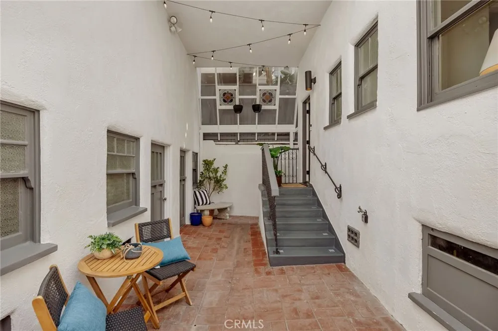 2654 The Strand Hermosa Beach, CA 90254