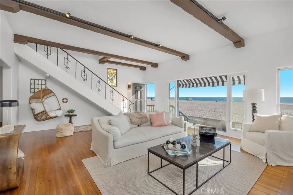 2654 The Strand Hermosa Beach, CA 90254
