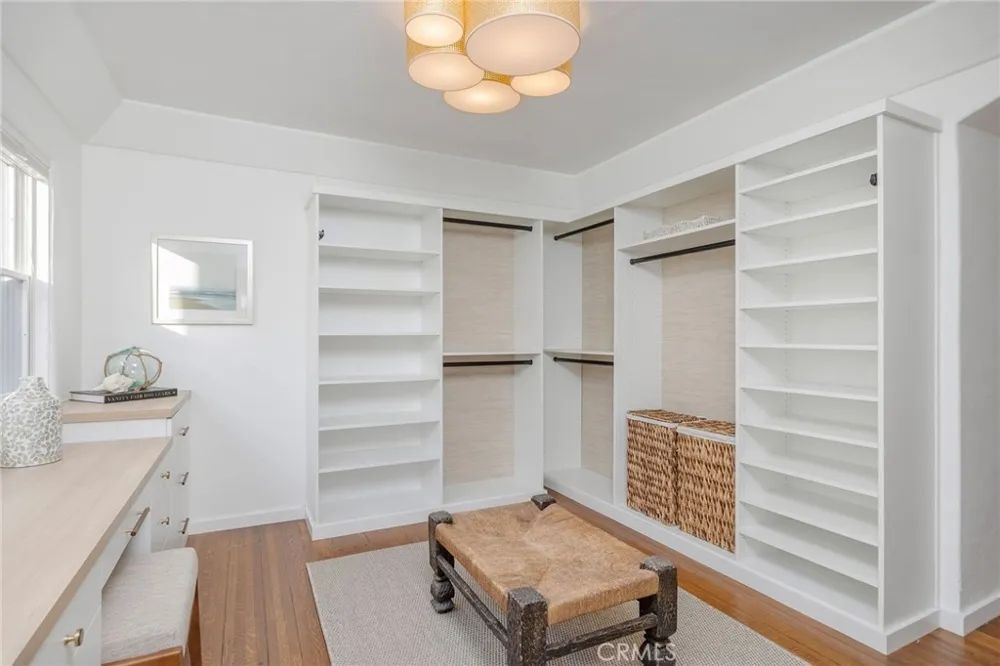 2654 The Strand Hermosa Beach, CA 90254
