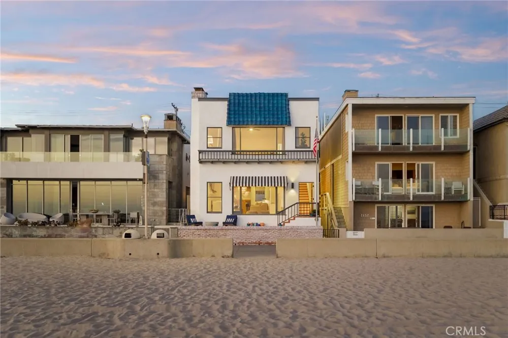 2654 The Strand Hermosa Beach, CA 90254