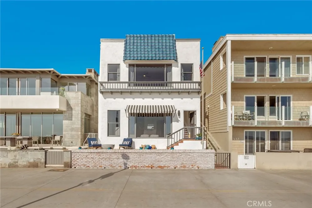 2654 The Strand Hermosa Beach, CA 90254