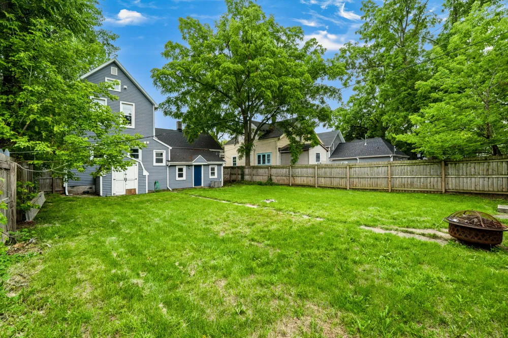 1345 Broadway Avenue NW Grand Rapids, MI 49504