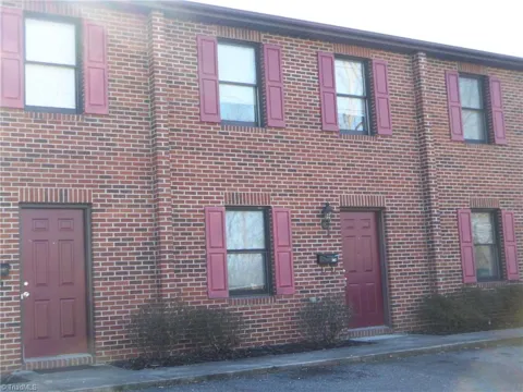 219 Worth Street