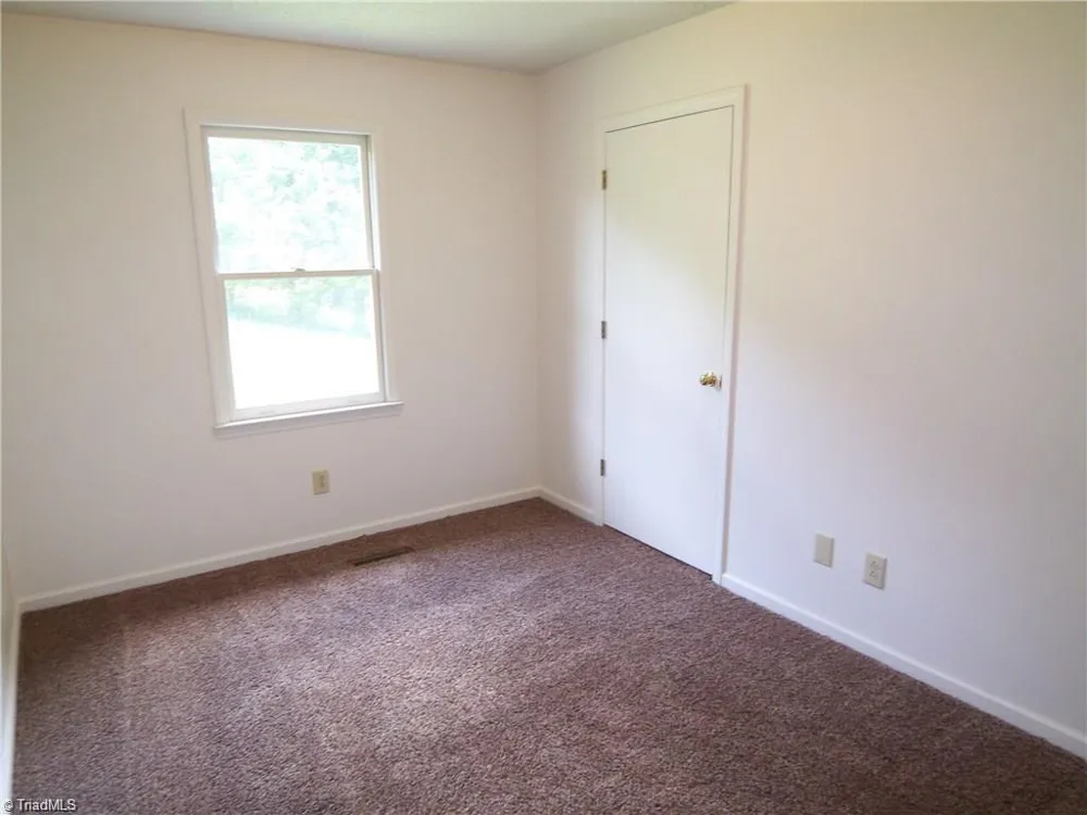 219 Worth Street Mount Airy, NC 27030