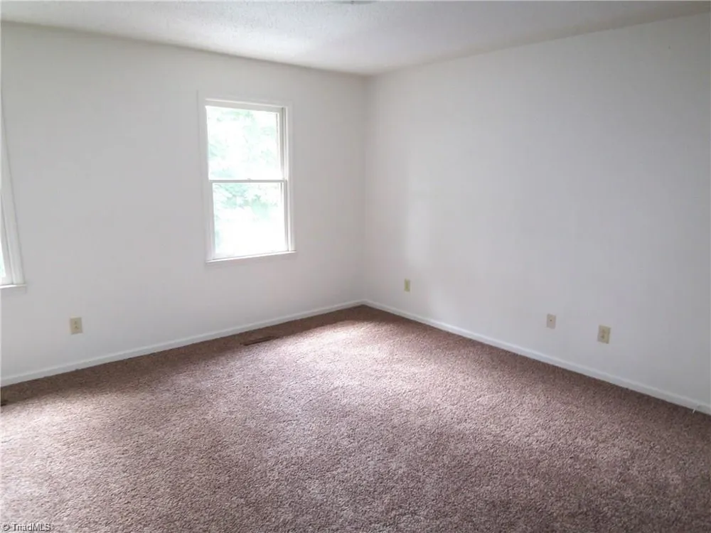219 Worth Street Mount Airy, NC 27030