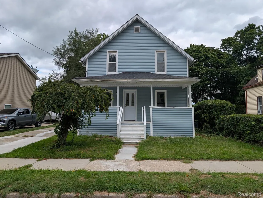 17 Oriley Street Pontiac City, MI 48342