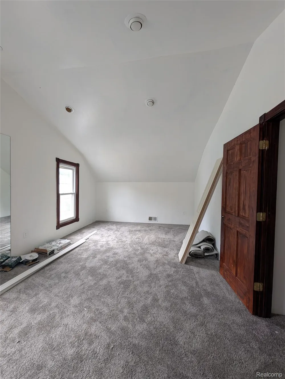 17 Oriley Street Pontiac City, MI 48342