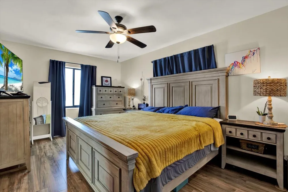 1907 53RD STREET S Gulfport, FL 33707