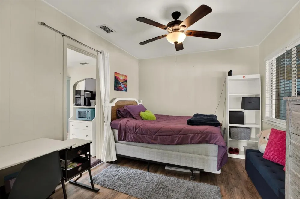 1907 53RD STREET S Gulfport, FL 33707