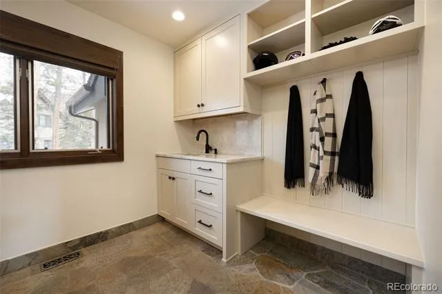 5148 Gore Circle Vail, CO 81657