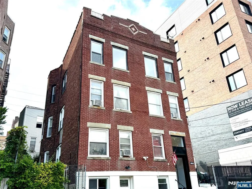 1409 Manhattan Avenue 3 Union City, NJ 07087