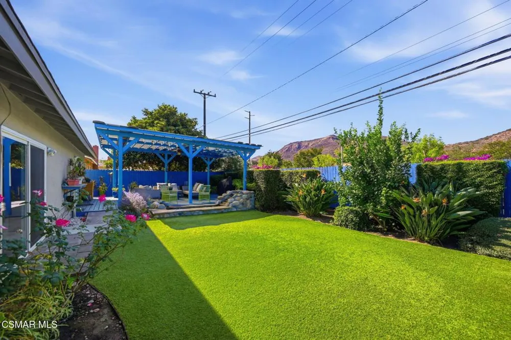 852 Verna Avenue Newbury Park, CA 91320