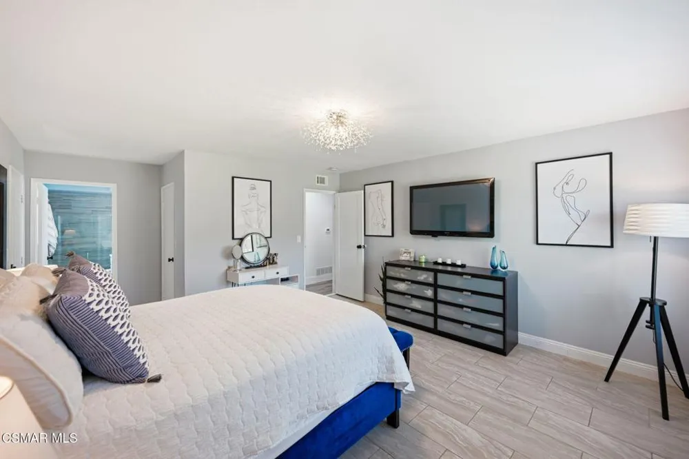 852 Verna Avenue Newbury Park, CA 91320