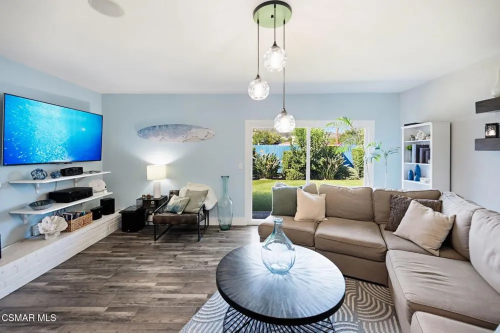 852 Verna Avenue Newbury Park, CA 91320
