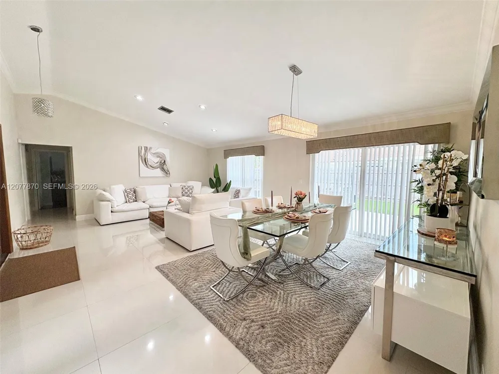 8541 NW 54th St Lauderhill, FL 33351