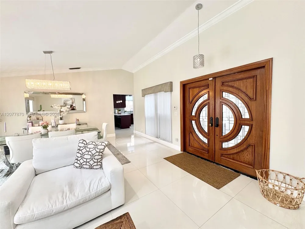 8541 NW 54th St Lauderhill, FL 33351