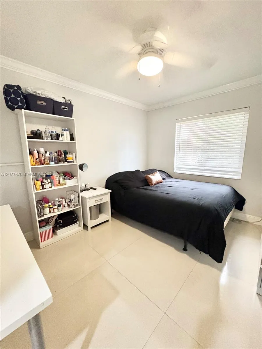 8541 NW 54th St Lauderhill, FL 33351