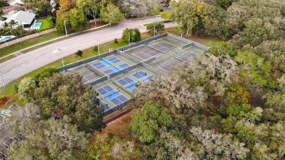 9139 SW 23rd St #A Davie, FL 33324